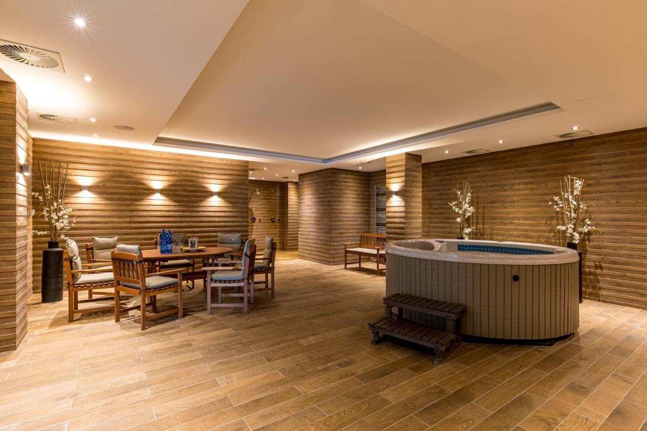 קרלובי וארי Spa Moser Apartments מראה חיצוני תמונה