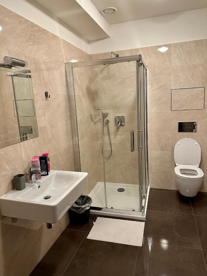 קרלובי וארי Spa Moser Apartments מראה חיצוני תמונה